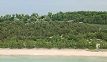 Sandbanks Park, Outlet Beach